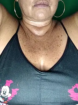 Kasandra Ho online show from November 7, 2025, 1:32 am