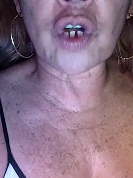 Kasandra Ho online show from February 19, 2026, 3:20 pm