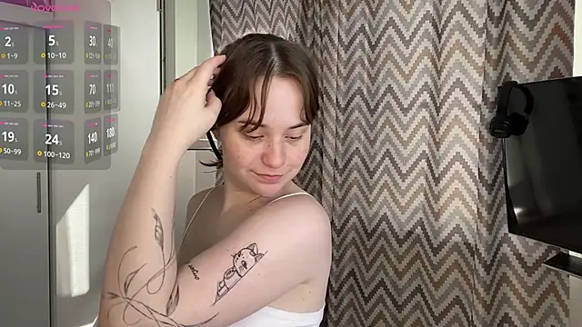 Snapshot of EditaBumford chatting on June 23, 2026, 7:06 am EditaBumford online show from June 23, 2026, 7:06 am