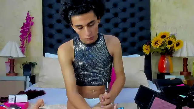 Snapshot of NahomiWhitel chatting on September 17, 2025, 6:21 pm NahomiWhitel online show from September 17, 2025, 6:21 pm