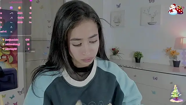 Snapshot of misscassidy_ chatting on December 16, 2024, 4:45 am misscassidy online show from December 16, 2024, 4:45 am