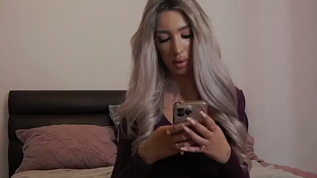 kaylaajo online show from February 28, 2025, 1:47 pm