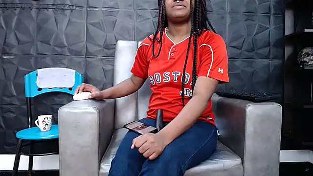 Hanna Fox 69 online show from December 2, 2025, 4:41 pm