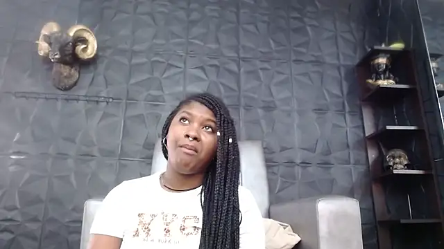 Hanna Fox 69 online show from November 7, 2025, 1:04 pm