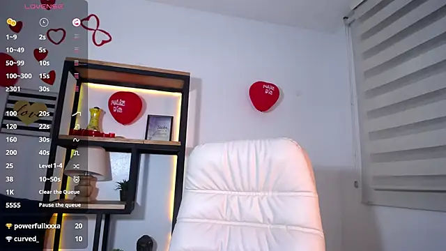 Snapshot of Lea_velle chatting on March 7, 2025, 3:51 am Lea velle online show from March 7, 2025, 3:51 am