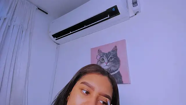 Snapshot of Fernanda_brown18 chatting on September 27, 2025, 8:15 pm Fernanda brown18 online show from September 27, 2025, 8:15 pm