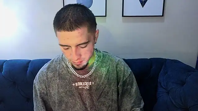 King Dante  online show from September 10, 2025, 12:37 pm
