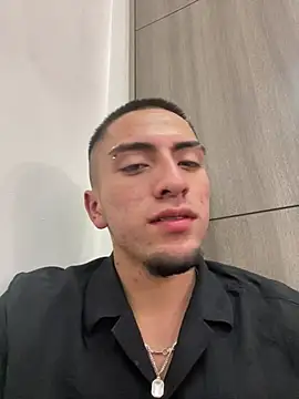 King Dante  online show from February 22, 2025, 2:39 am