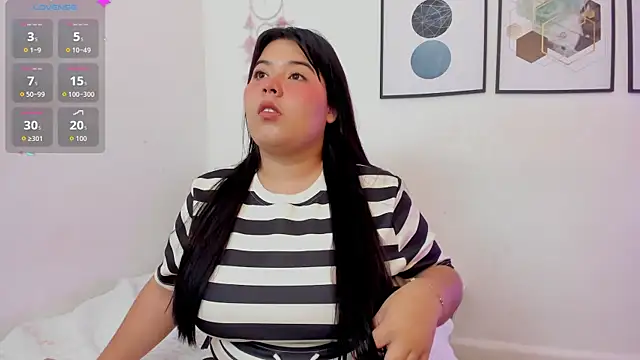 Snapshot of Abriil7 chatting on September 28, 2025, 3:35 am Abriil7 online show from September 28, 2025, 3:35 am