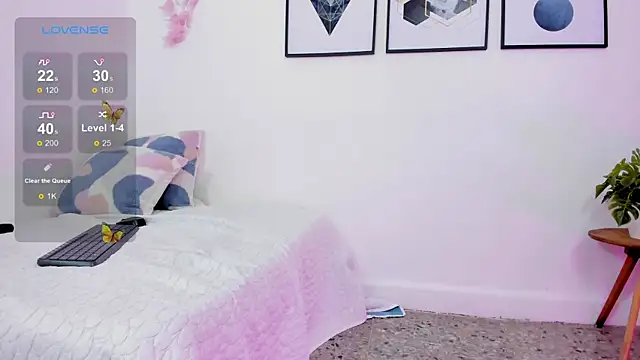 Snapshot of Abriil7 chatting on March 18, 2025, 9:45 am Abriil7 online show from March 18, 2025, 9:45 am