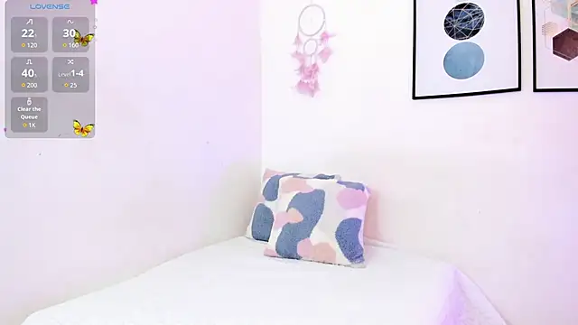 Snapshot of Abriil7 chatting on September 21, 2025, 3:33 am Abriil7 online show from September 21, 2025, 3:33 am