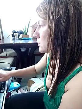 Skylar-Vox- online show from October 10, 2025, 9:59 pm