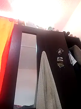 Skylar-Vox- online show from September 21, 2025, 3:39 pm