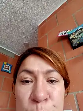 Skylar-Vox- online show from October 19, 2025, 4:10 pm