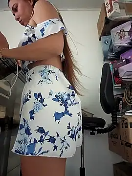 rapunzel069 online show from February 24, 2025, 2:15 pm