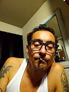 Pumpndeep online show from April 17, 2026, 7:33 am