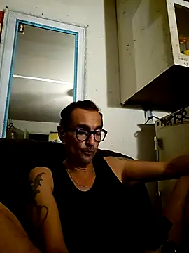 Snapshot of Pumpndeep chatting on July 15, 2026, 9:16 am Pumpndeep online show from July 15, 2026, 9:16 am