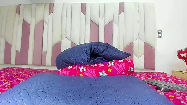 mia stanfort online show from March 8, 2025, 1:28 am