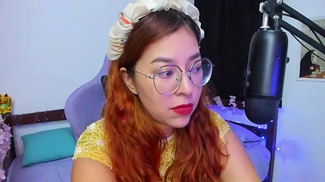  Moon Johnson online show from November 15, 2025, 1:42 am