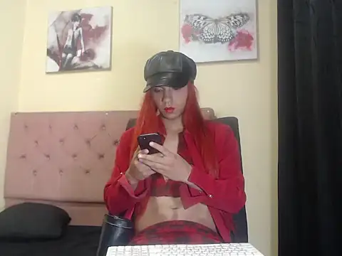 Angiee Ts online show from September 10, 2025, 12:26 pm