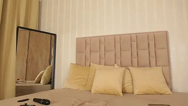 Snapshot of GabyRios chatting on October 27, 2025, 9:05 pm GabyRios online show from October 27, 2025, 9:05 pm