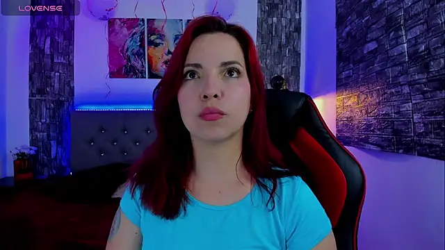 tatiana sc online show from February 17, 2025, 1:22 pm