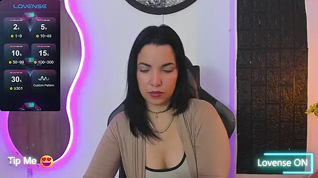 tatiana sc online show from September 26, 2025, 1:29 pm