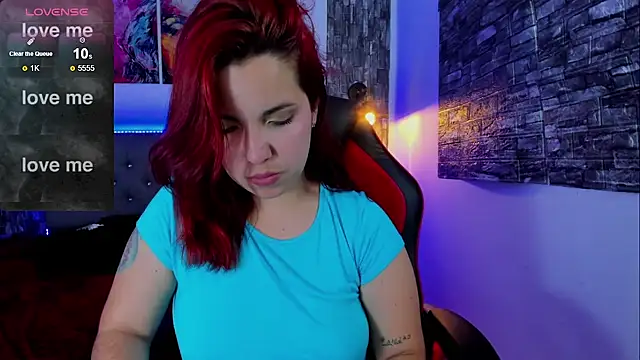 tatiana sc online show from February 17, 2025, 4:39 pm