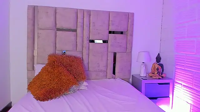 EmmaBecket2 online show from October 26, 2025, 3:40 am