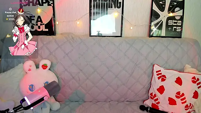 KittiMissi online show from December 18, 2025, 3:05 pm