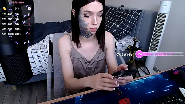 Snapshot of Tanya_M chatting on October 8, 2025, 8:16 am Tanya M online show from October 8, 2025, 8:16 am