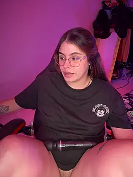 Snapshot of Yuli_zuha chatting on December 31, 2024, 3:23 am Yuli zuha online show from December 31, 2024, 3:23 am