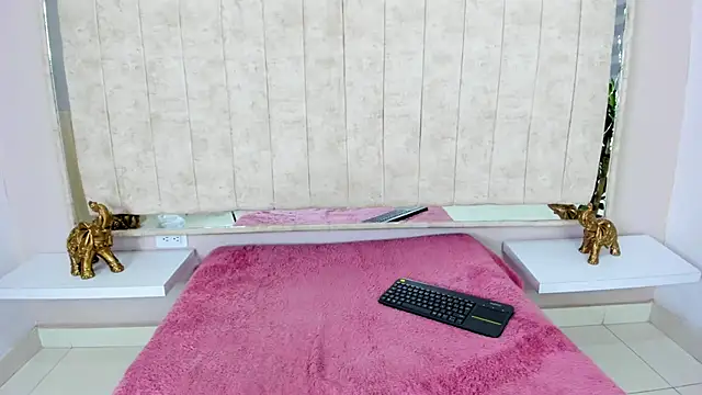 Snapshot of Annie9_ chatting on February 20, 2025, 3:23 am Annie9 online show from February 20, 2025, 3:23 am