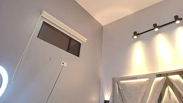 Snapshot of Annie9_ chatting on September 11, 2025, 4:12 am Annie9 online show from September 11, 2025, 4:12 am