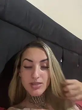 hotskinny1 online show from March 2, 2025, 6:03 pm