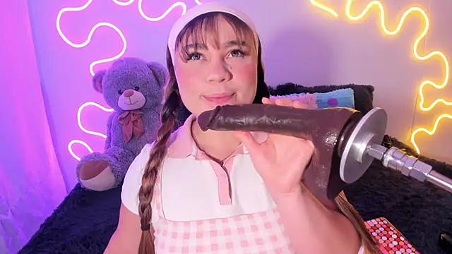 Isa belaa online show from October 8, 2025, 1:34 pm