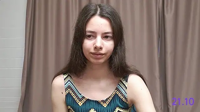 Snapshot of sweet_sweet_angel chatting on October 21, 2025, 7:30 am sweet sweet angel online show from October 21, 2025, 7:30 am