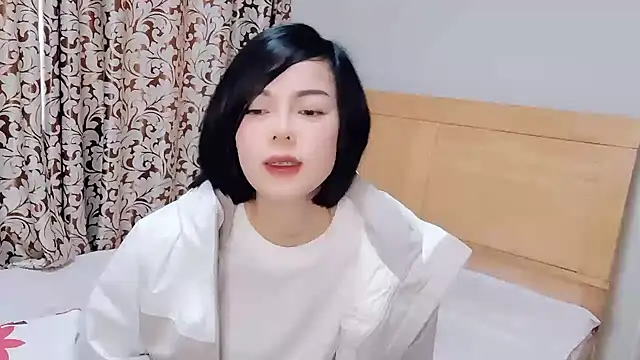 Linda-LL online show from February 23, 2025, 6:07 am