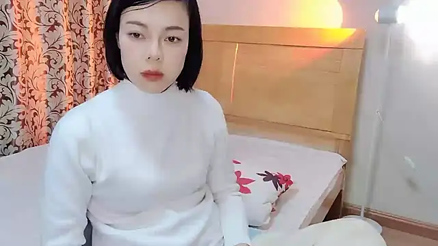 Linda-LL online show from February 25, 2025, 1:00 pm