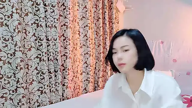 Linda-LL online show from March 3, 2025, 5:37 am