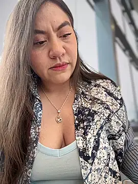 Snapshot of Iam__Cristal chatting on September 23, 2025, 9:33 pm Iam  Cristal online show from September 23, 2025, 9:33 pm