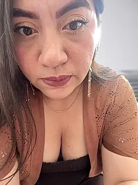 Snapshot of Iam__Cristal chatting on September 24, 2025, 9:21 pm Iam  Cristal online show from September 24, 2025, 9:21 pm