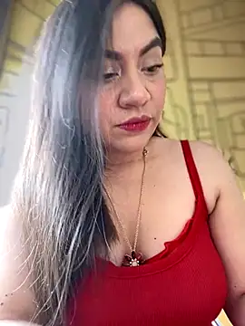 Snapshot of Iam__Cristal chatting on October 8, 2025, 9:15 pm Iam  Cristal online show from October 8, 2025, 9:15 pm