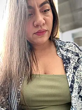 Snapshot of Iam__Cristal chatting on October 27, 2025, 8:54 pm Iam  Cristal online show from October 27, 2025, 8:54 pm