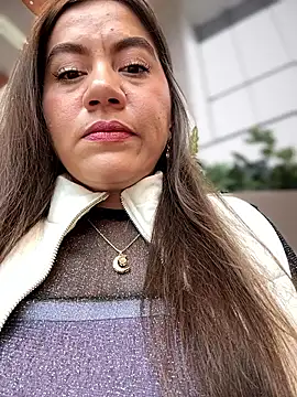 Snapshot of Iam__Cristal chatting on September 18, 2025, 9:29 pm Iam  Cristal online show from September 18, 2025, 9:29 pm