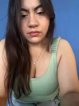Iam  Cristal online show from May 16, 2026, 10:42 pm