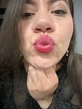 Iam  Cristal online show from February 19, 2025, 11:25 pm