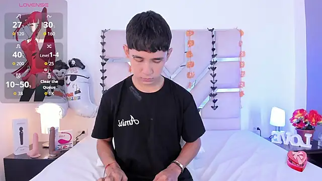 Thayler jones online show from October 21, 2025, 11:20 am