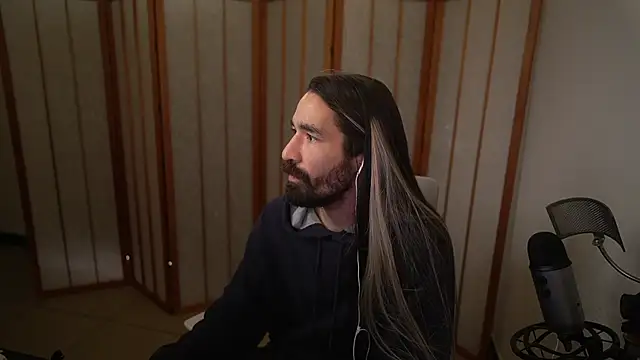 Snapshot of Your_Ice_cream chatting on October 11, 2025, 2:07 pm Your Ice cream online show from October 11, 2025, 2:07 pm