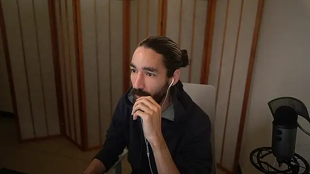 Snapshot of Your_Ice_cream chatting on October 15, 2025, 2:14 pm Your Ice cream online show from October 15, 2025, 2:14 pm